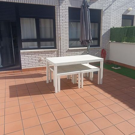 La Terraza De La Vega - Ubicacion Inmejorable , Wifi , Terraza Y Parking Gratuito Daire Oviedo Dış mekan fotoğraf