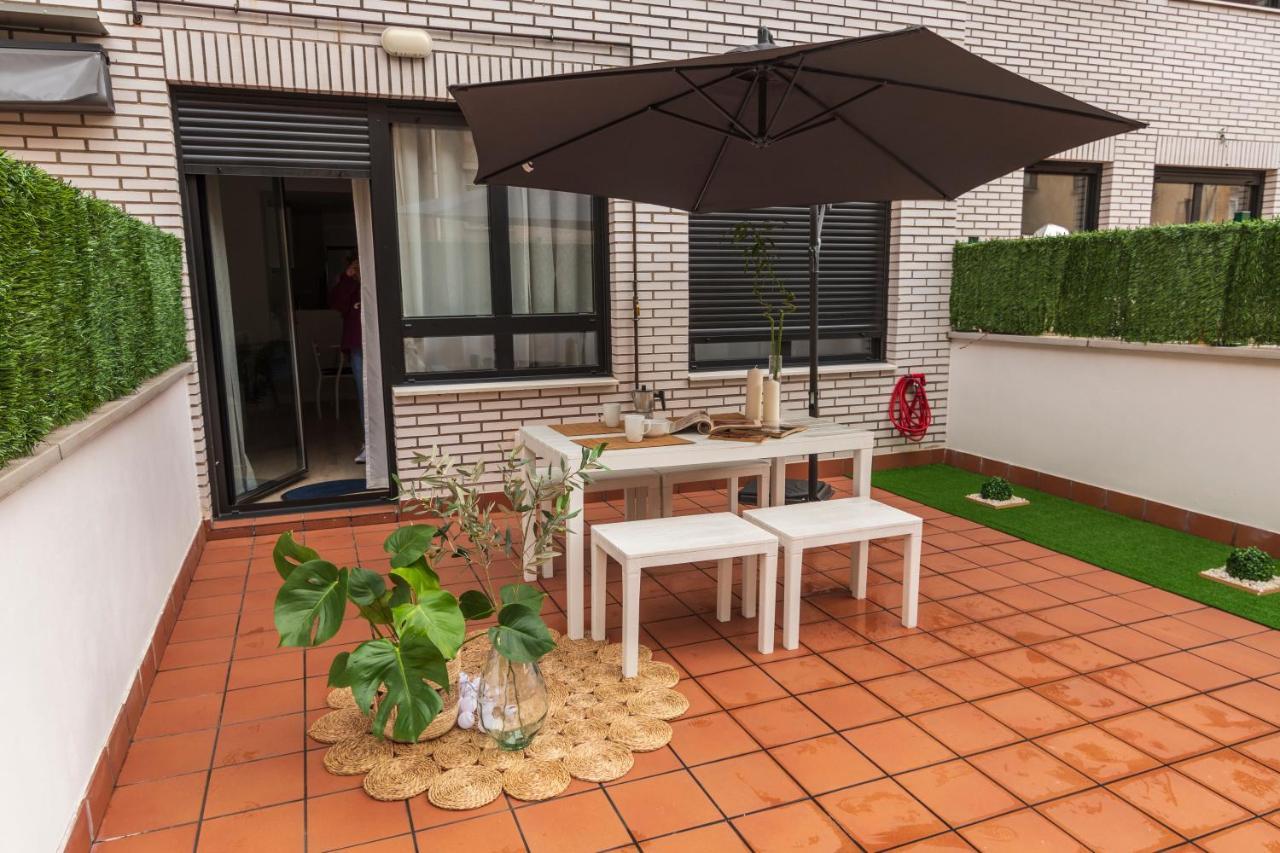 La Terraza De La Vega - Ubicacion Inmejorable , Wifi , Terraza Y Parking Gratuito Daire Oviedo Dış mekan fotoğraf